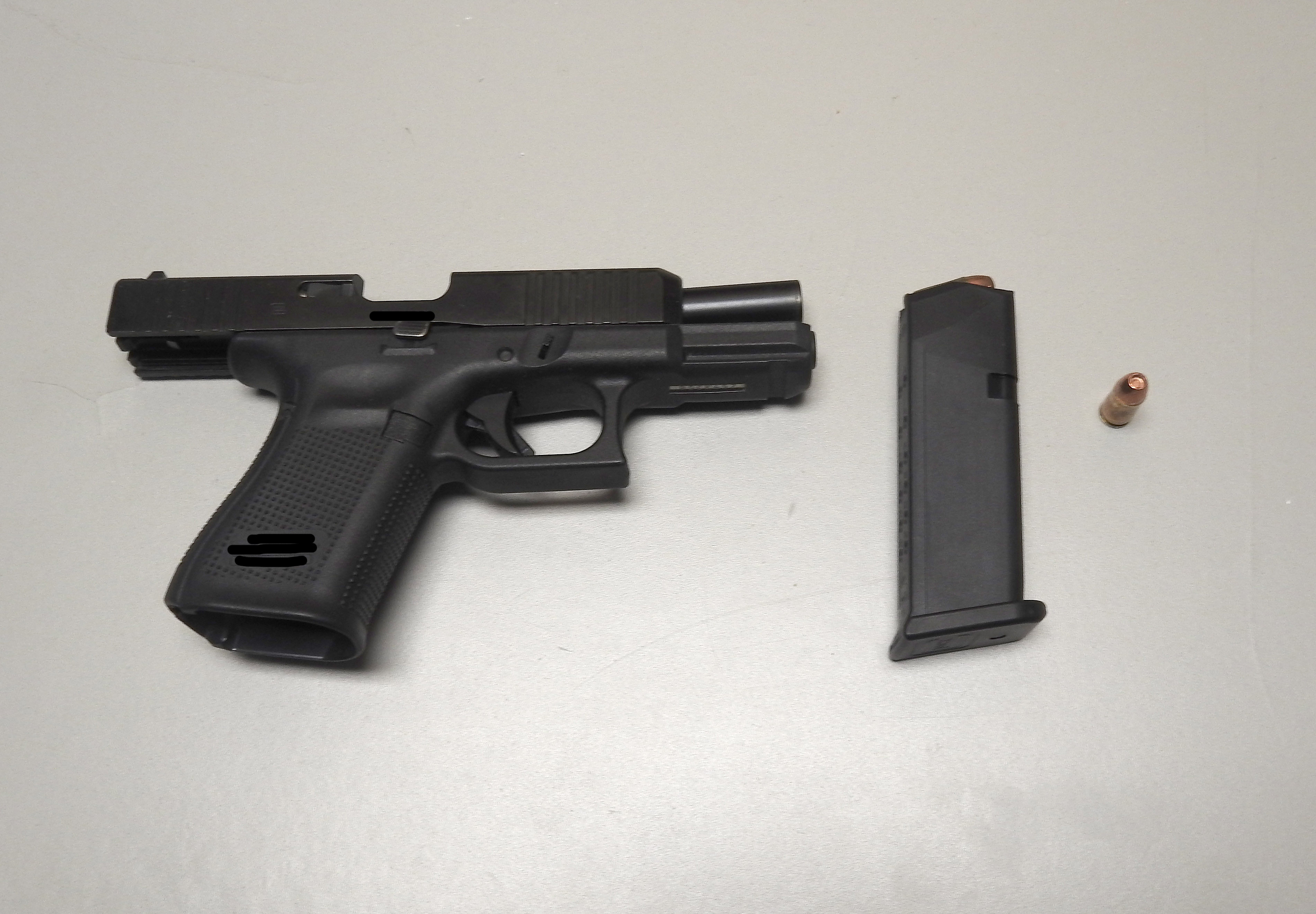 Four arrested, gun and drugs seized 